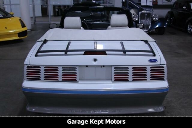 1989 Ford Mustang GT Convertible - photo 11