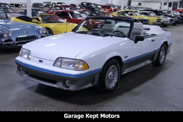 1989 Ford Mustang GT Convertible - photo 3