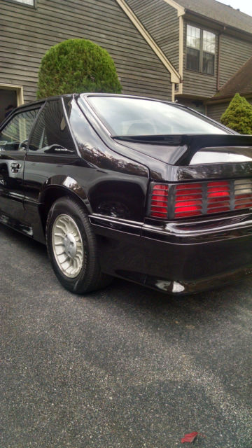 1989 Ford Mustang 2 door with hatch - photo 4