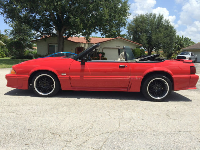 1989 Ford Mustang GT - photo 3