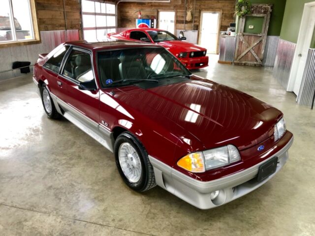 1989 Ford Mustang GT - photo 12