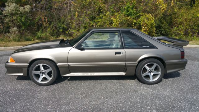 1989 Ford Mustang GT Hatchback 2-Door - photo 8
