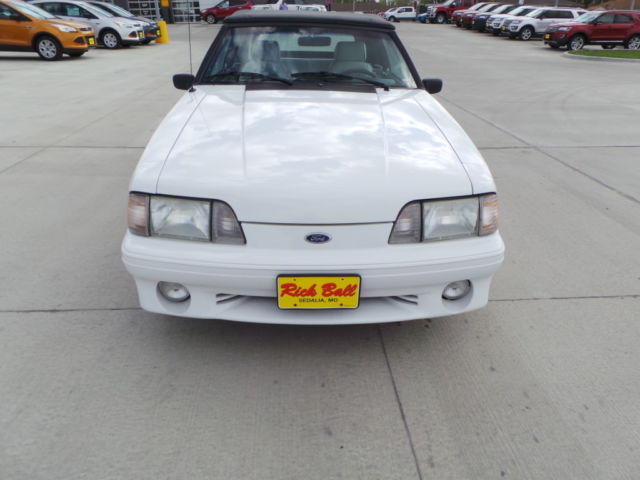 1989 Ford Mustang GT - photo 2