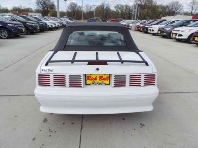 1989 Ford Mustang GT - photo 5