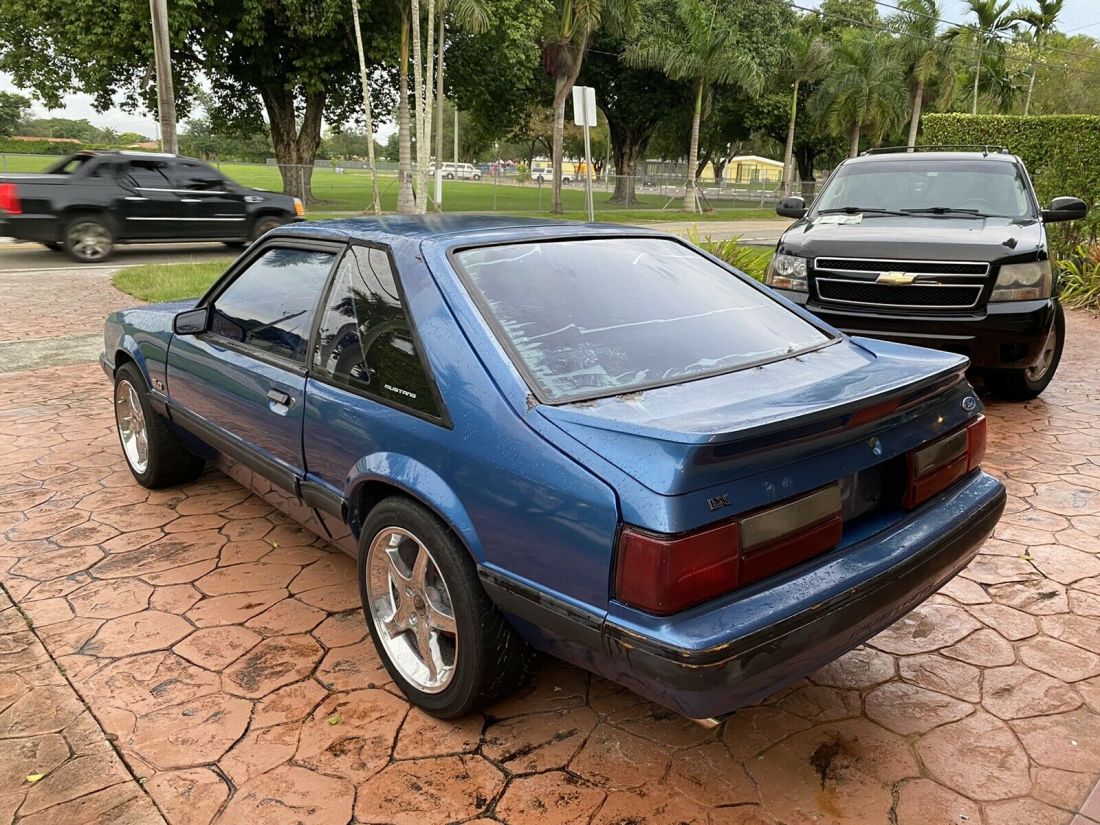 1989 Ford Mustang LX - photo 4