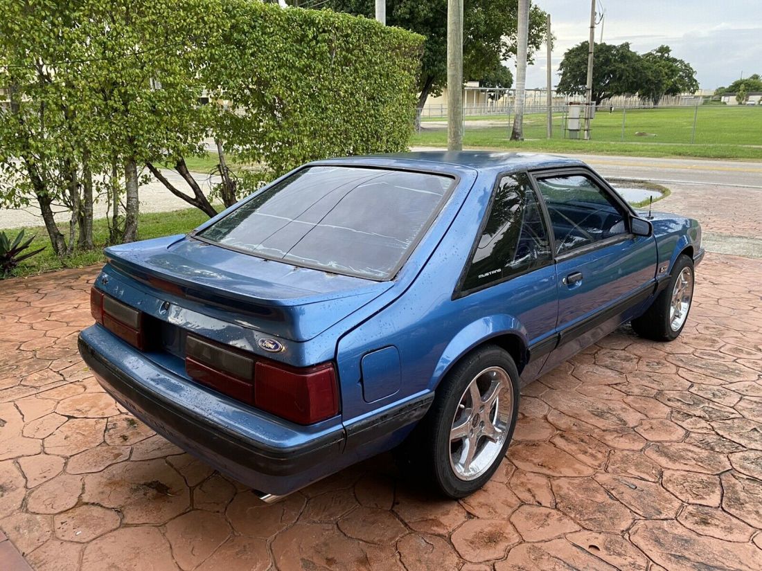 1989 Ford Mustang LX - photo 5