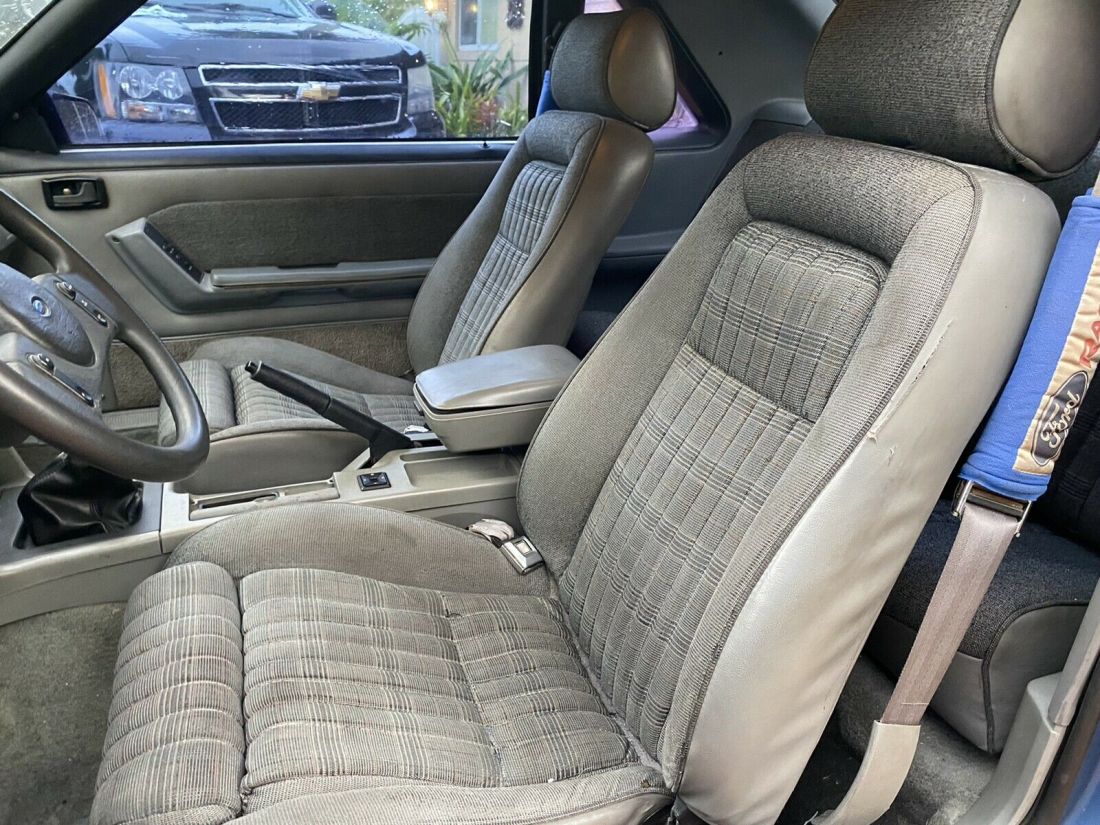 1989 Ford Mustang LX - photo 6
