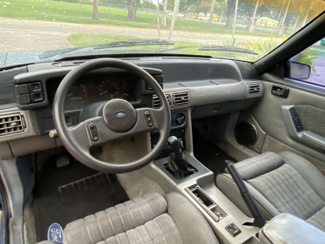 1989 Ford Mustang LX - photo 7