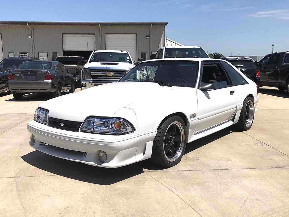 1989 Ford Mustang GT - photo 8