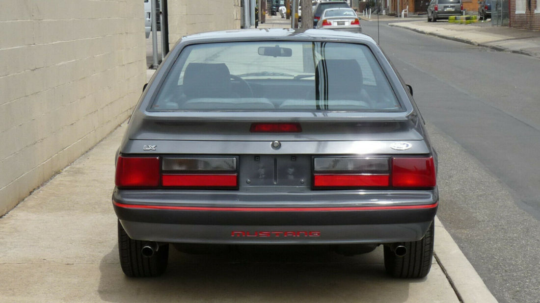 1989 Ford Mustang LX 5.0 - photo 8