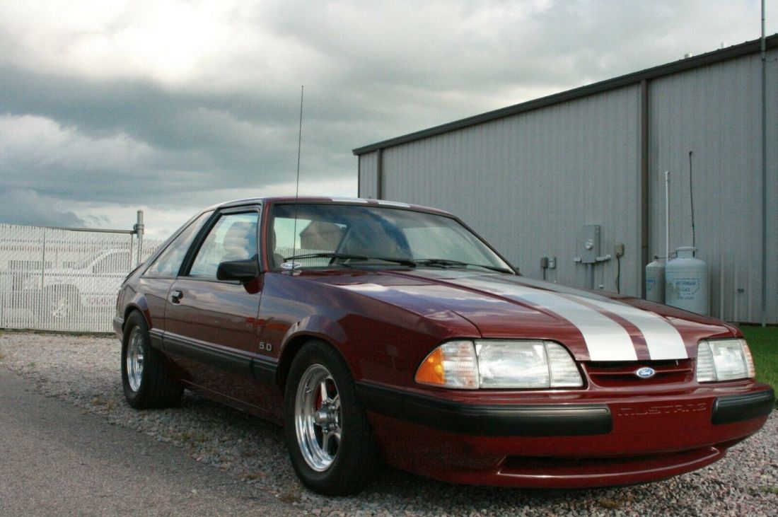 1989 Ford Mustang