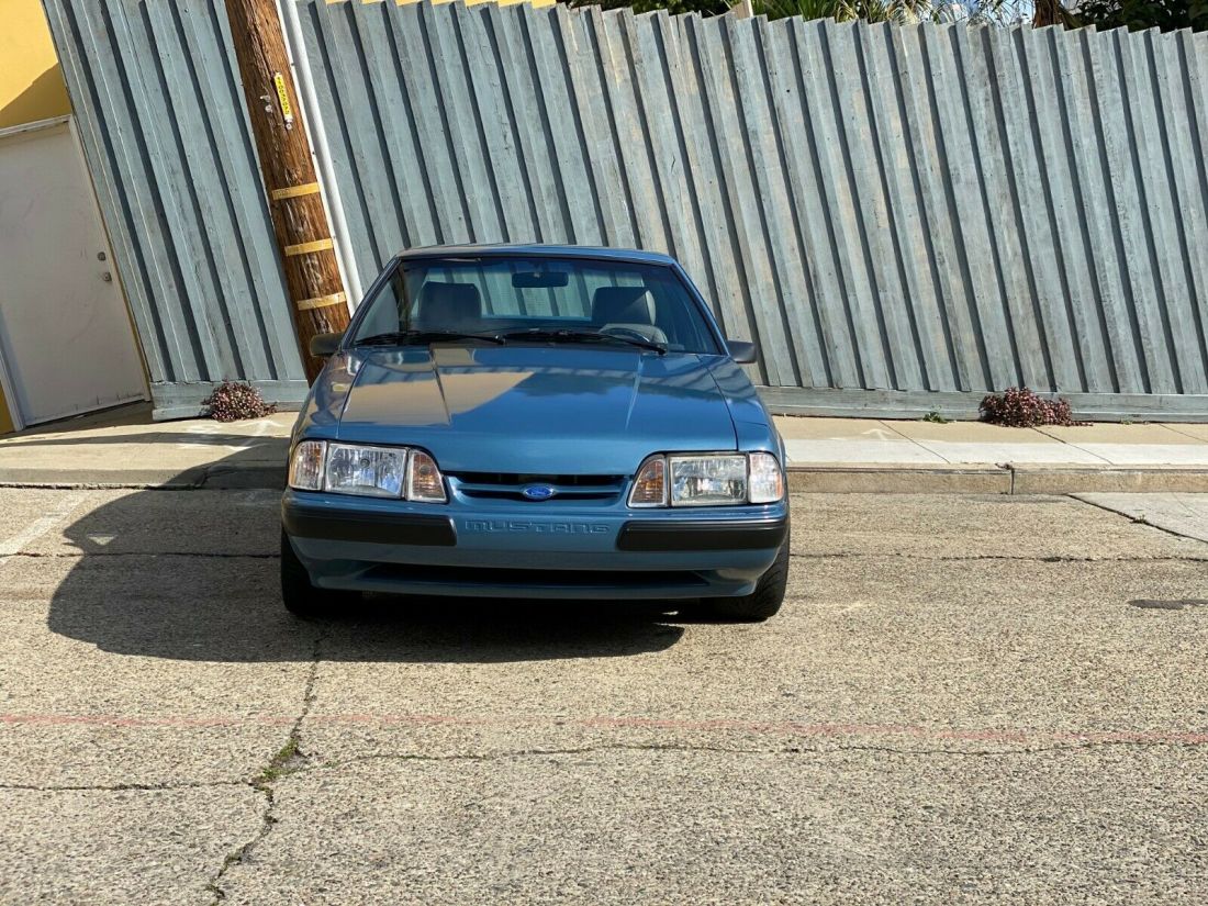 1989 Ford Mustang LX - photo 2