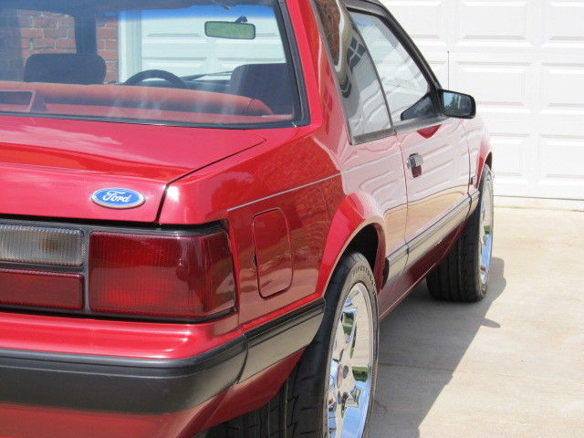 1989 Ford Mustang LX - photo 3