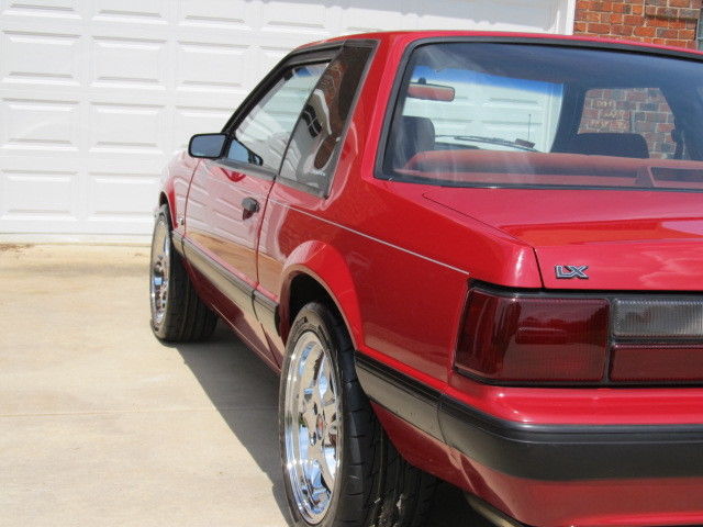 1989 Ford Mustang LX - photo 7