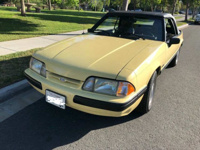 1989 Ford Mustang Sport LX - photo 2