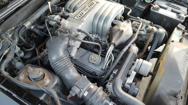 1989 Ford Mustang LX Sedan 2-Door - photo 13