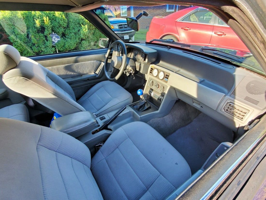 1989 Ford Mustang LX - photo 11