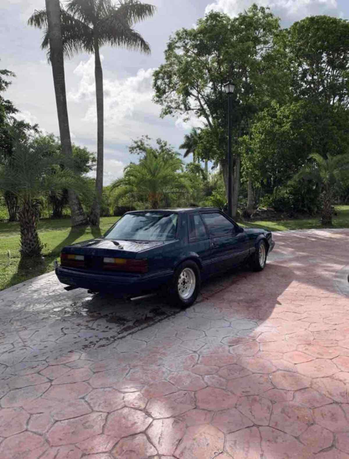 1989 Ford Mustang LX - photo 3