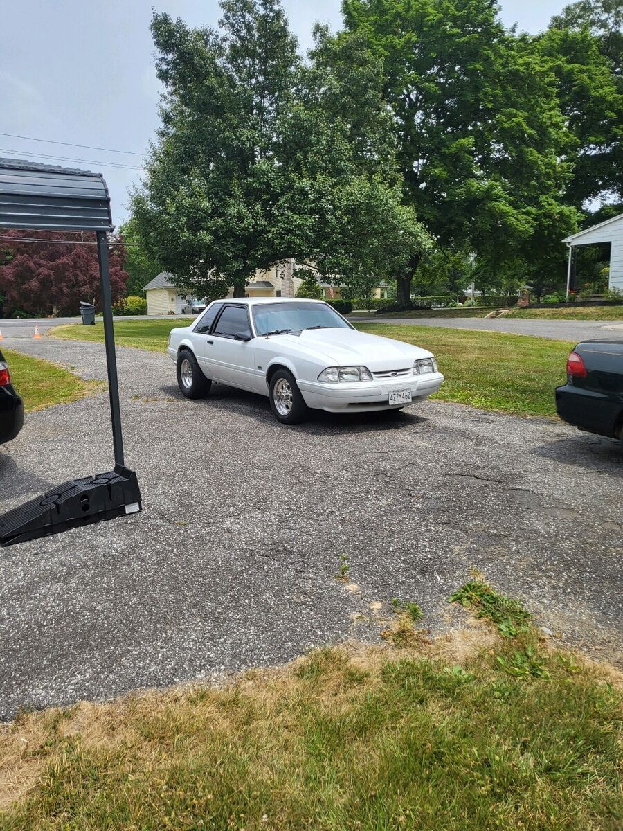 1989 Ford Mustang LX - photo 2