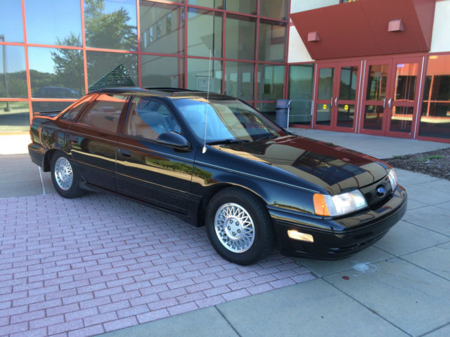 1989 Ford Taurus SHO - photo 3