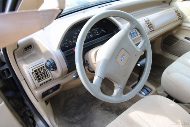 1989 Ford Tempo GL - photo 12
