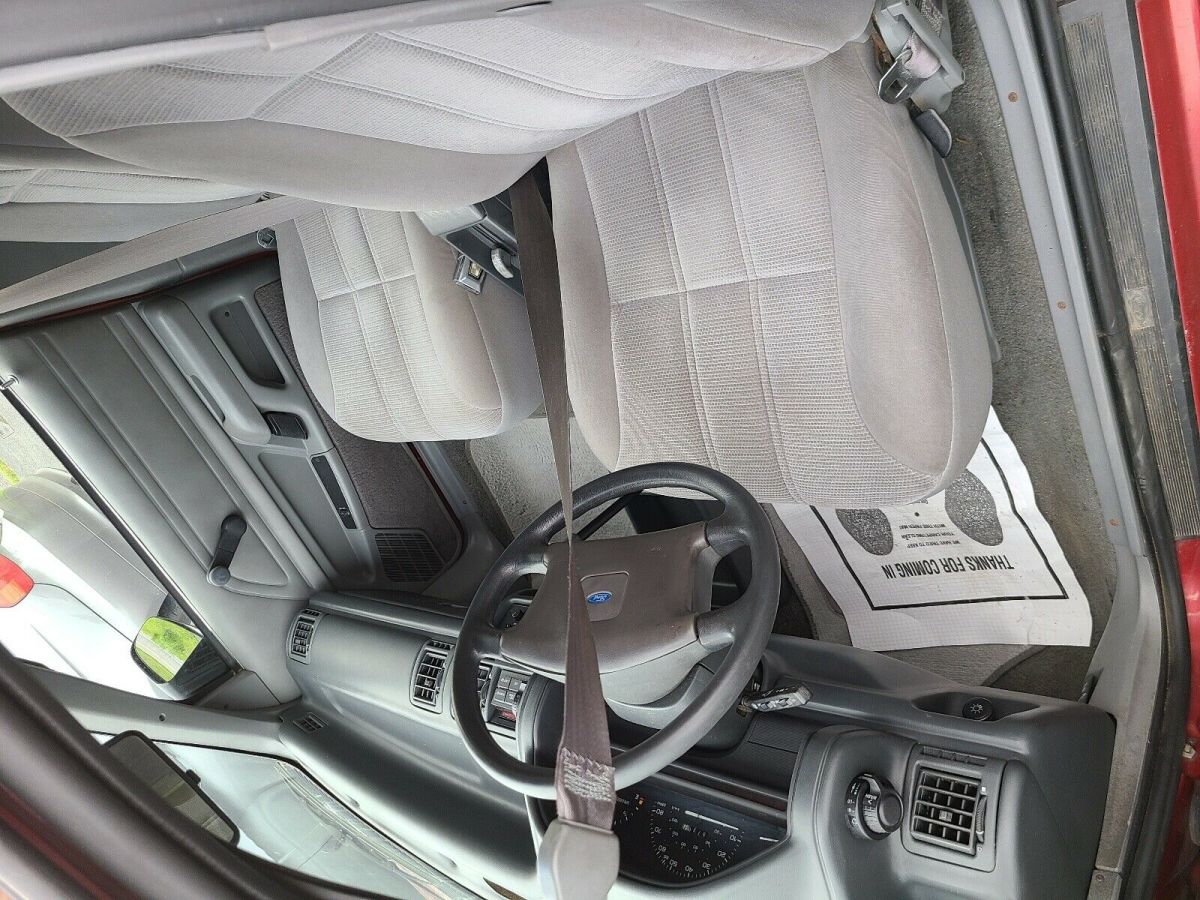 1989 Ford Tempo GL - photo 12
