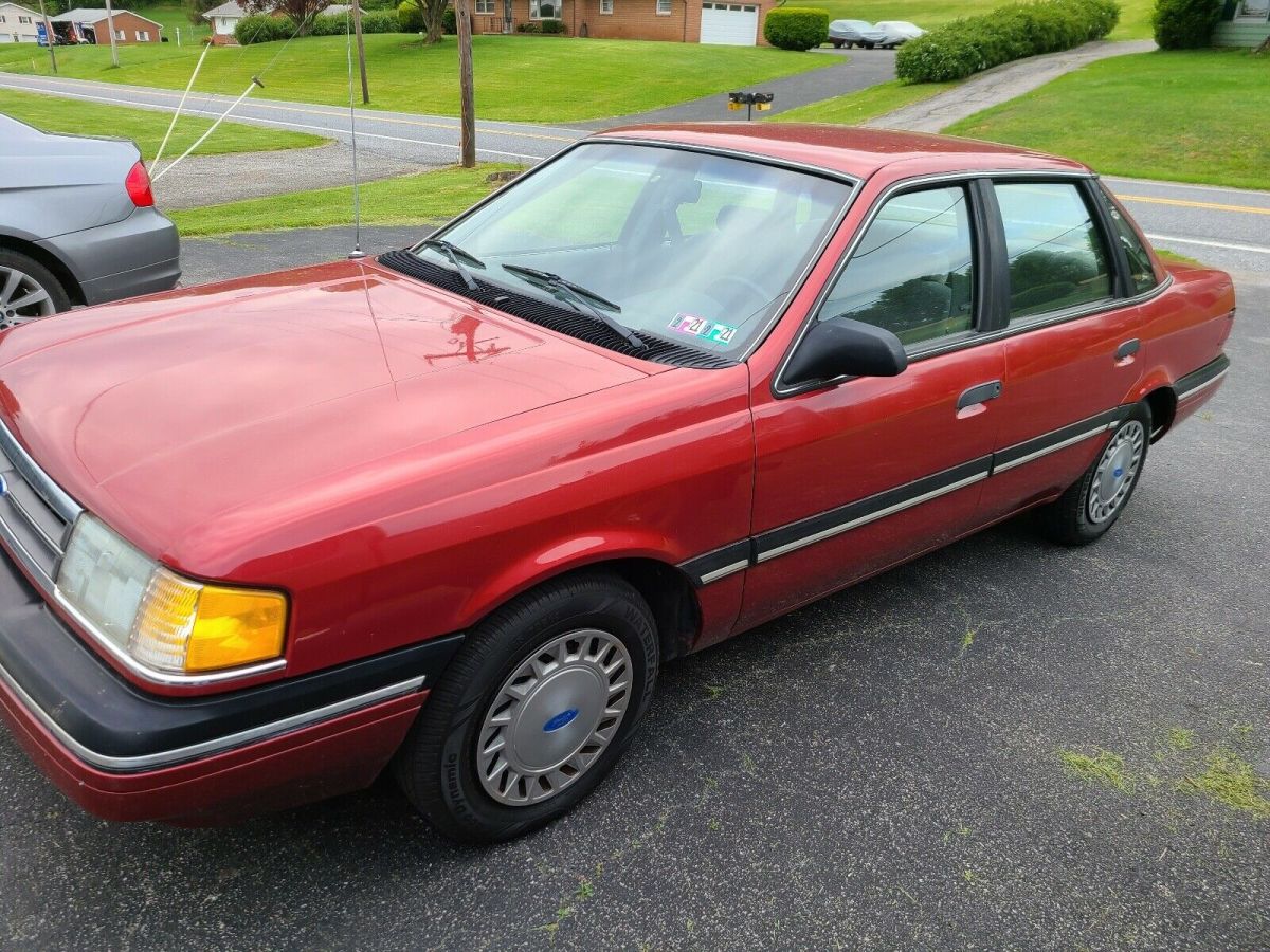 1989 Ford Tempo GL - photo 2