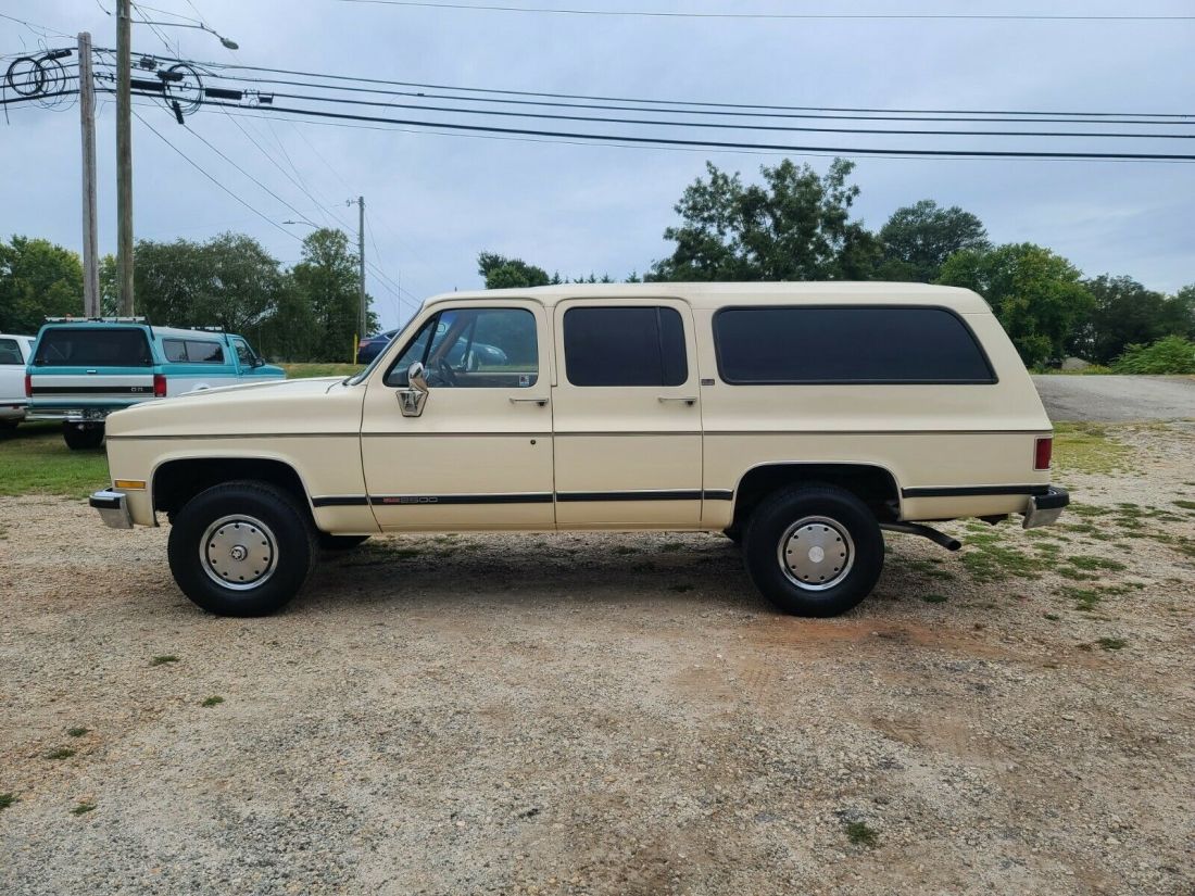 1989 GMC Suburban SLE - photo 3