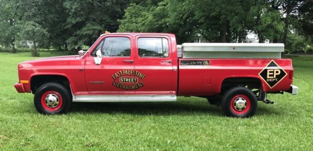 1989 GMC Sierra 3500 SLE 454 4x4 4spd Crew Cab 14,386 Miles Fire Truck - photo 2