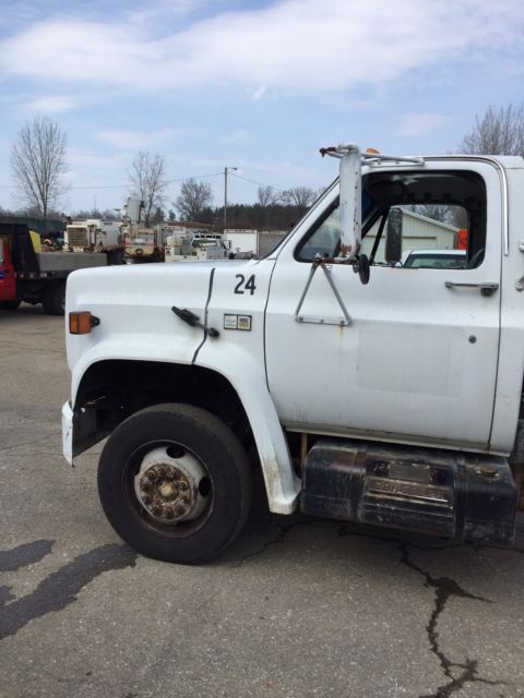 1989 GMC C 60 Cab and Chassis 8.2 GM Diesel Engine 1989 GMC C60