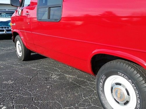 1989 GMC G20 -- - photo 10