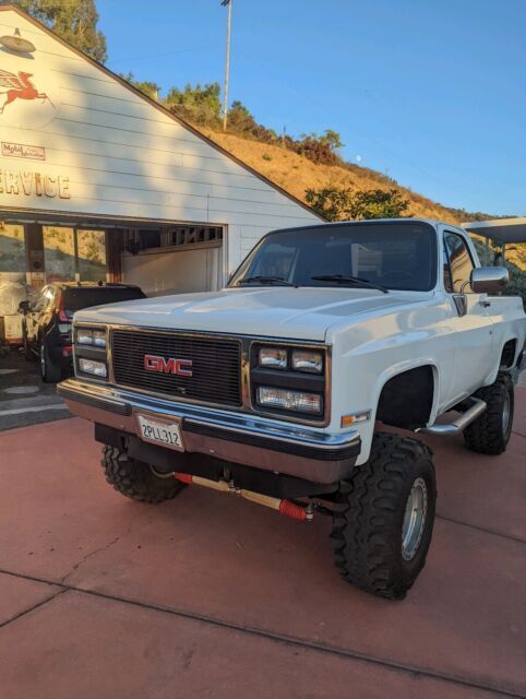1989 GMC Jimmy SUV White 4WD Automatic V15 1989 GMC Jimmy V15