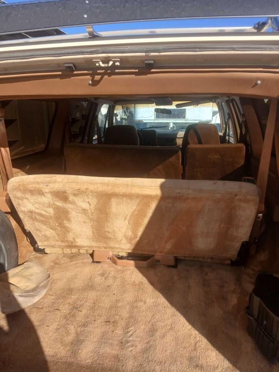 1989 GMC Suburban V15 CONVENTIONAL - photo 11