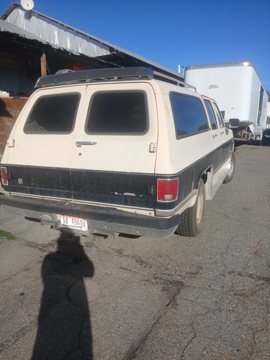 1989 GMC Suburban V15 CONVENTIONAL - photo 3