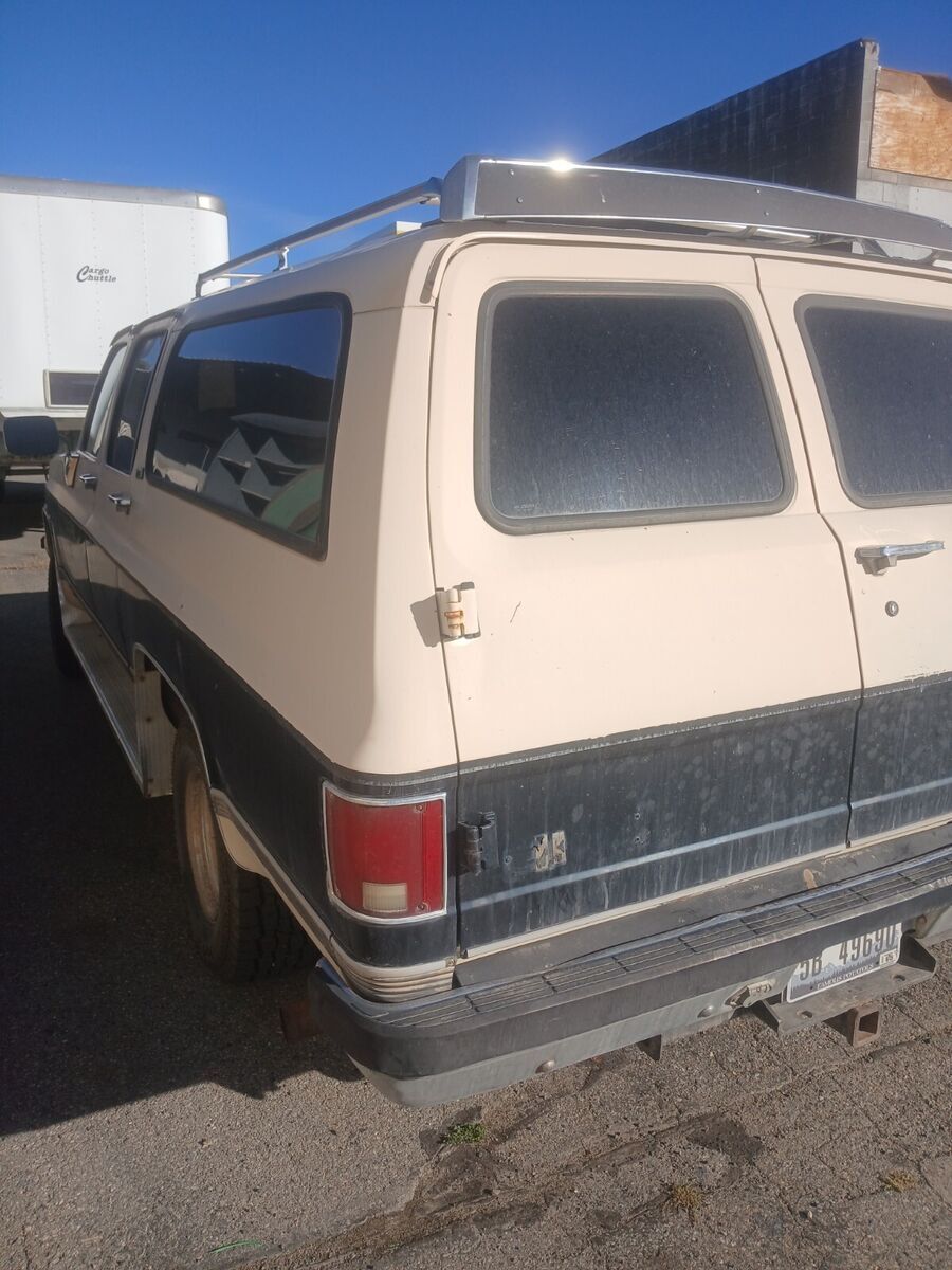 1989 GMC Suburban V15 CONVENTIONAL - photo 5