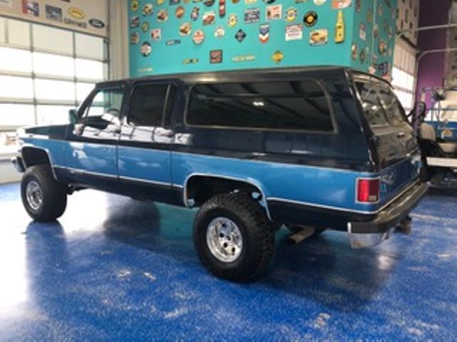 1989 GMC Suburban -- - photo 5