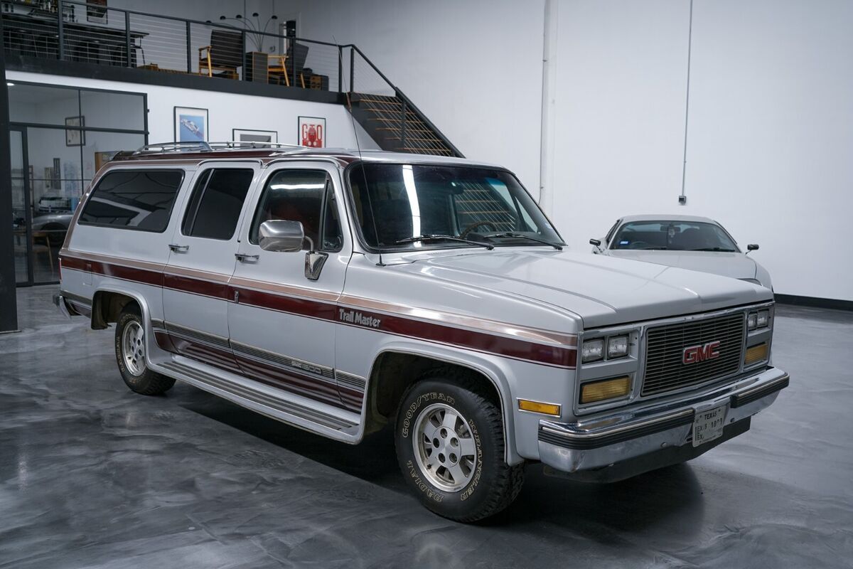 1989 GMC Suburban - photo 3