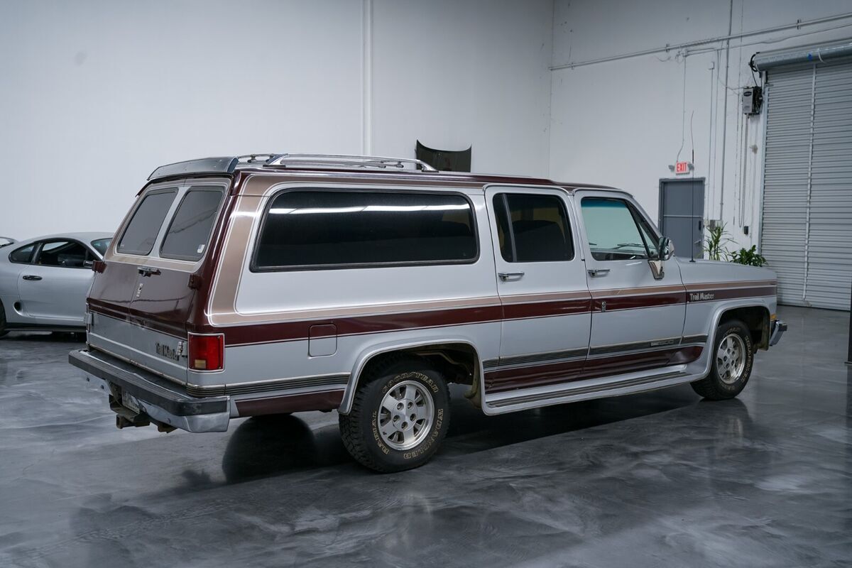 1989 GMC Suburban - photo 5