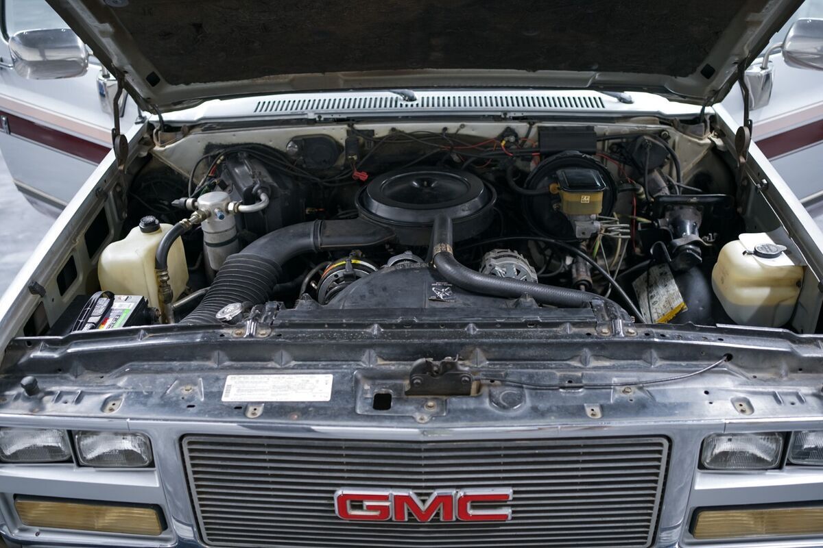 1989 GMC Suburban - photo 9