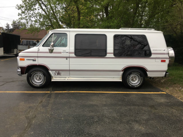1989 GMC Vandura LX series with starcraft Conversion - photo 3