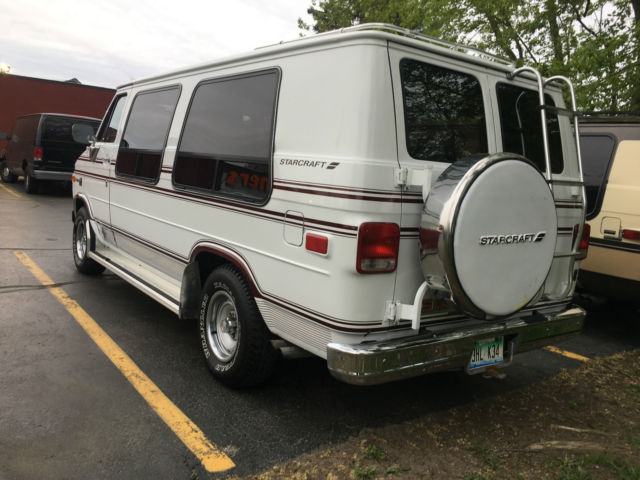 1989 GMC Vandura LX series with starcraft Conversion - photo 5