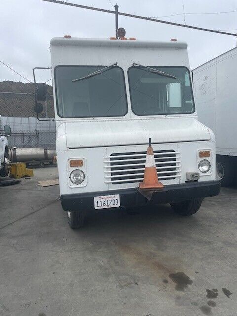 1989 GMC P20 Van - photo 12