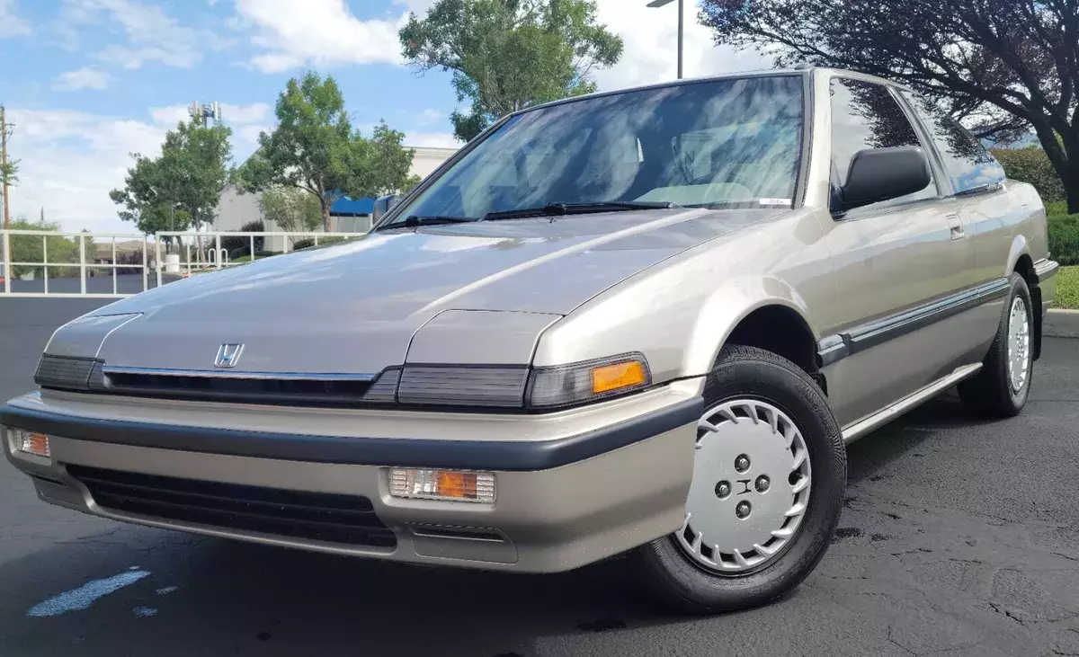 1989 Honda Accord LX-i fuel injected coupe with 41500 original miles. 1989 Honda Accord LXI