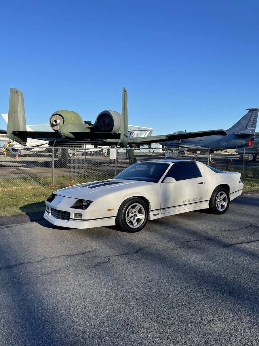 1989 Chevrolet Camaro - photo 3