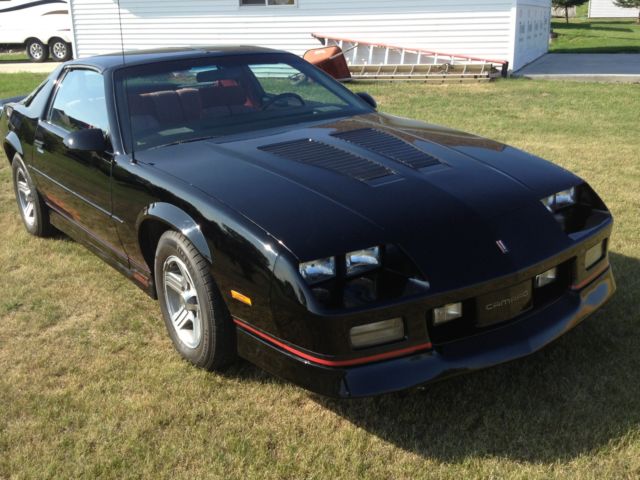 1989 Chevrolet Camaro - photo 3