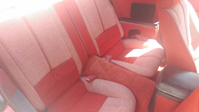 1989 Chevrolet Camaro red - photo 7