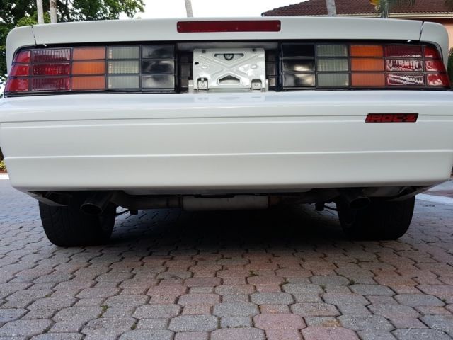 1989 Chevrolet Camaro IROC Z - photo 5
