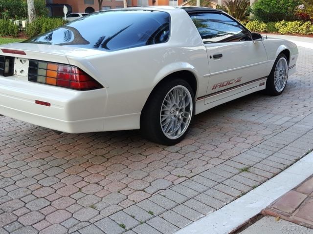 1989 Chevrolet Camaro IROC Z - photo 6