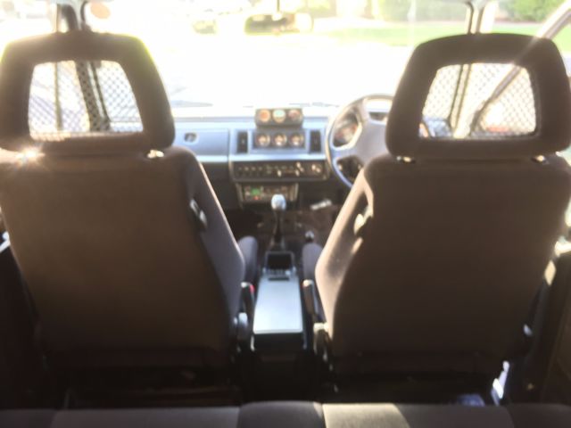 1989 isuzu Irmscher R - photo 11
