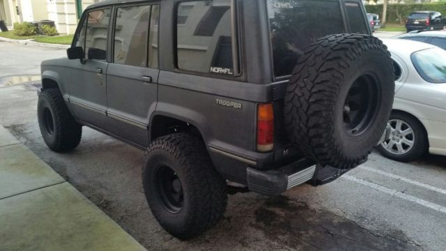 1989 Isuzu Trooper 4 DOOR - photo 2